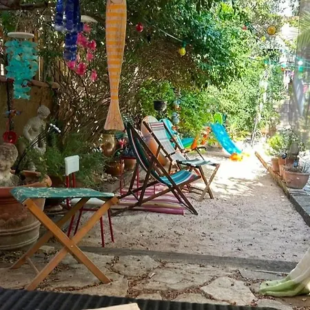 Casa Le Charme De L'ancien En ! לינה וארוחת בוקר נרבון